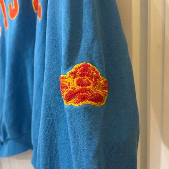 Boys Lie Blue crewneck! Very cozy. Size medium/large - Picture 3 of 4